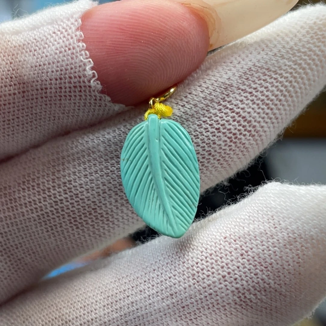 绿松石未镶嵌挂件