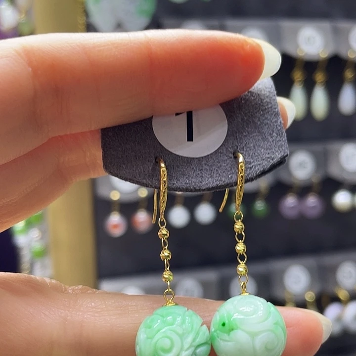 翡翠18K金镶嵌耳饰