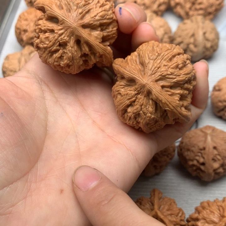 文玩核桃把件肉球粗筋46