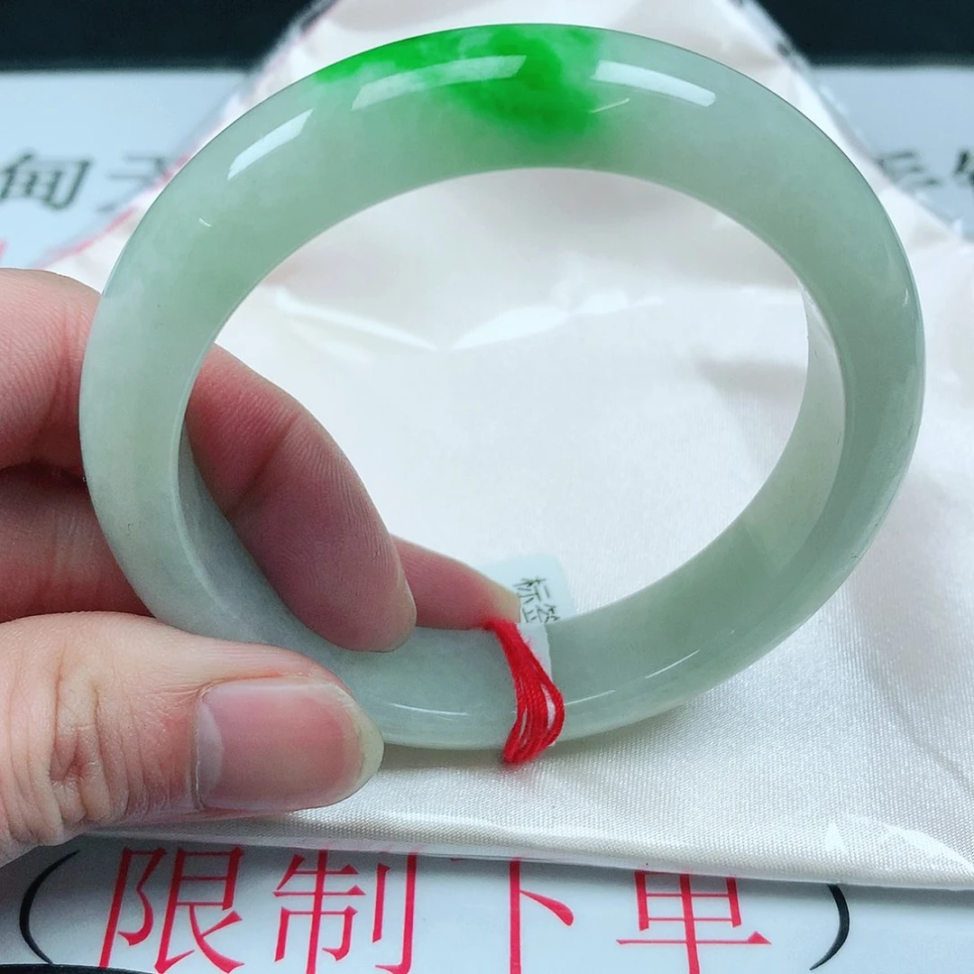翡翠手镯未镶嵌圈58
