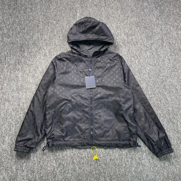 全新未使用 LouisVuitton/路易威登 5806/满印双面穿外套/46码