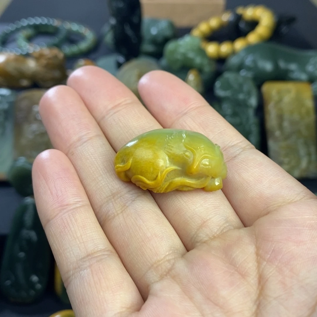 岫岩河磨玉（透闪石质玉）未镶嵌挂件