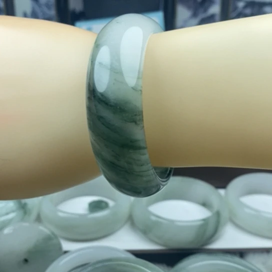 石英质玉（金丝玉）未镶嵌手镯