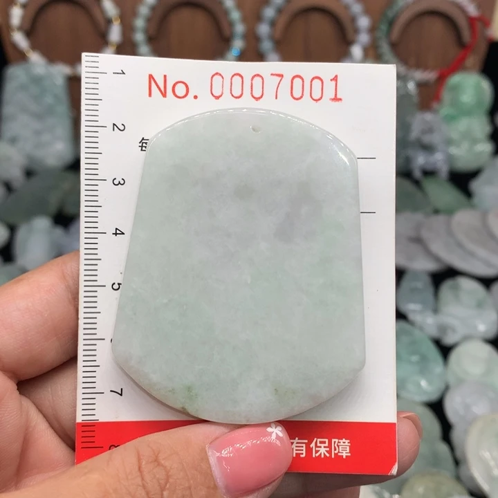 翡翠未镶嵌颈饰11