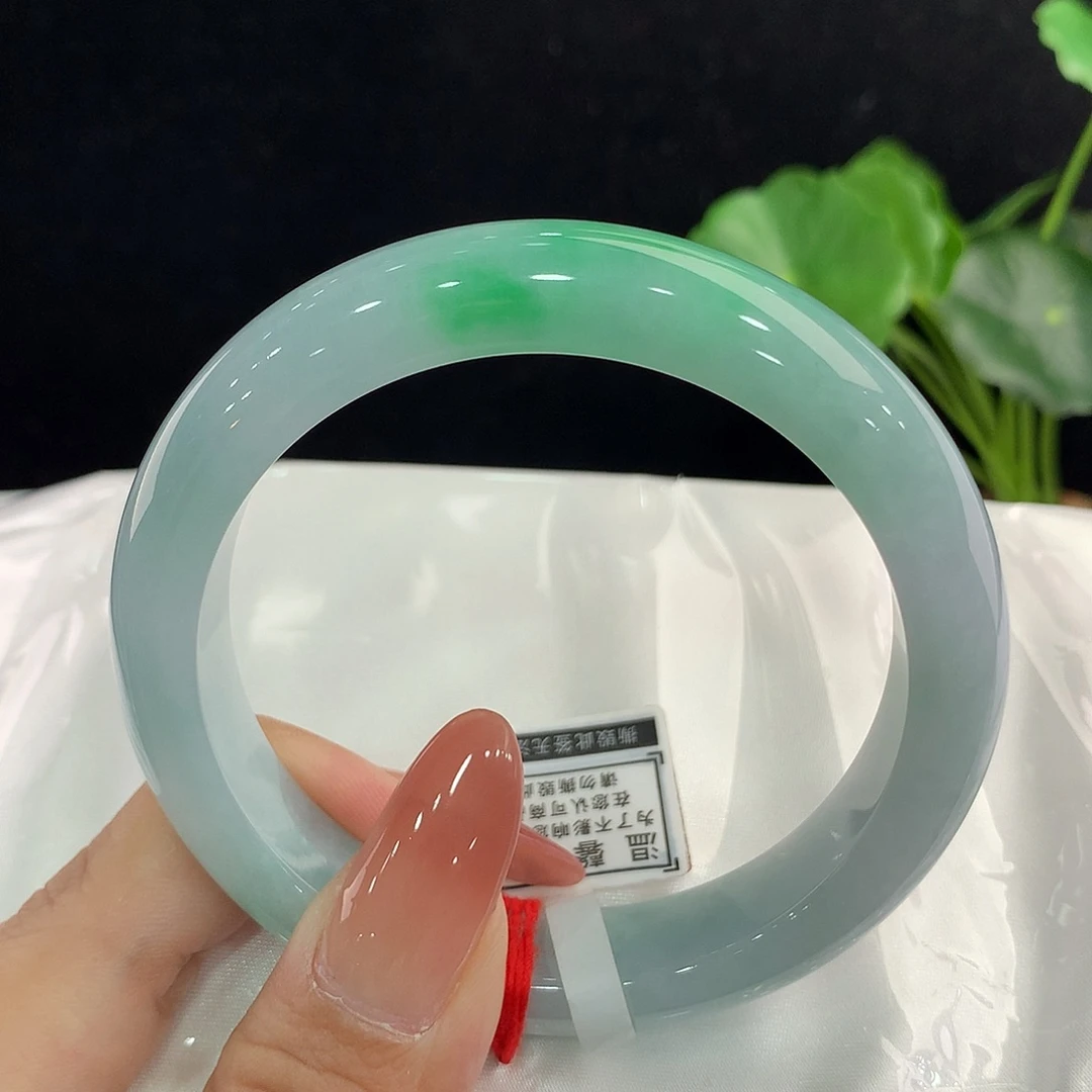 翡翠手镯未镶嵌正58.6