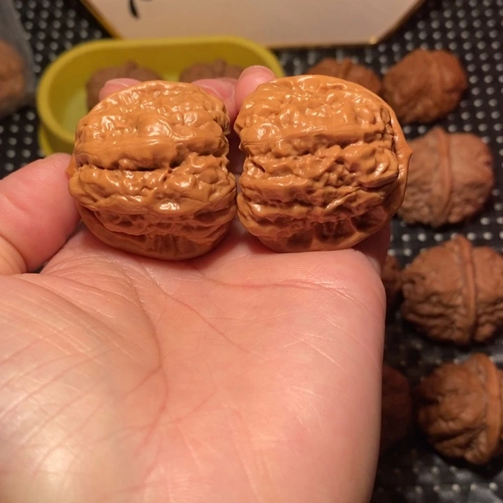 @***澄文玩核桃把件肌肉蛙