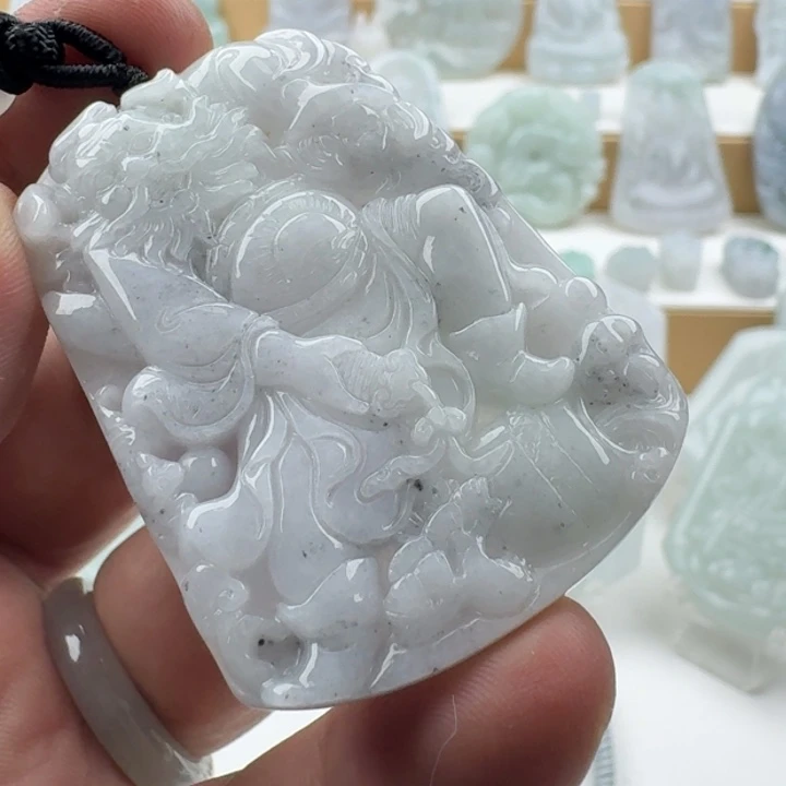 翡翠未镶嵌颈饰天然缅甸A货翡翠