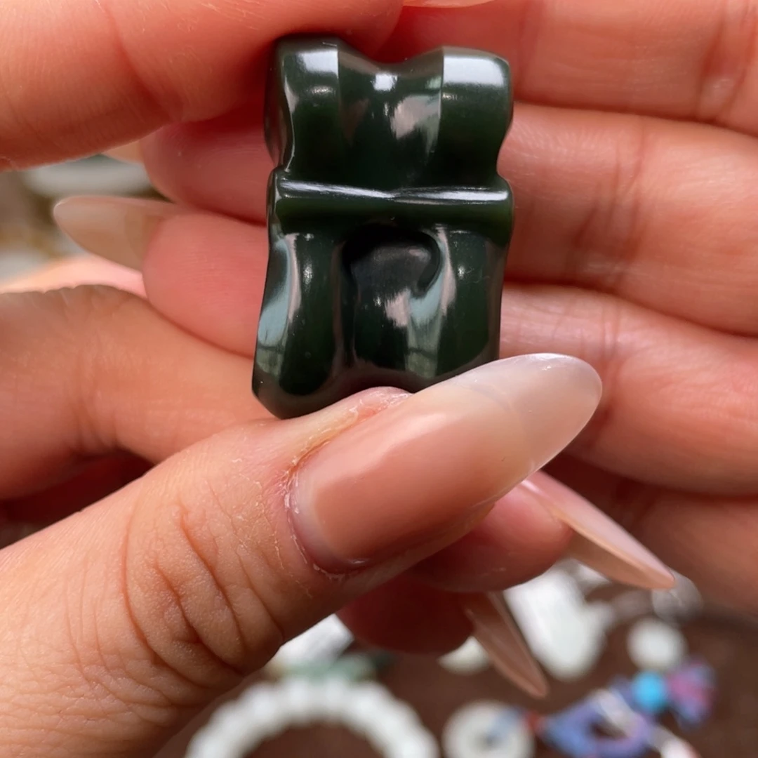 和田玉（青玉）颈饰未镶嵌