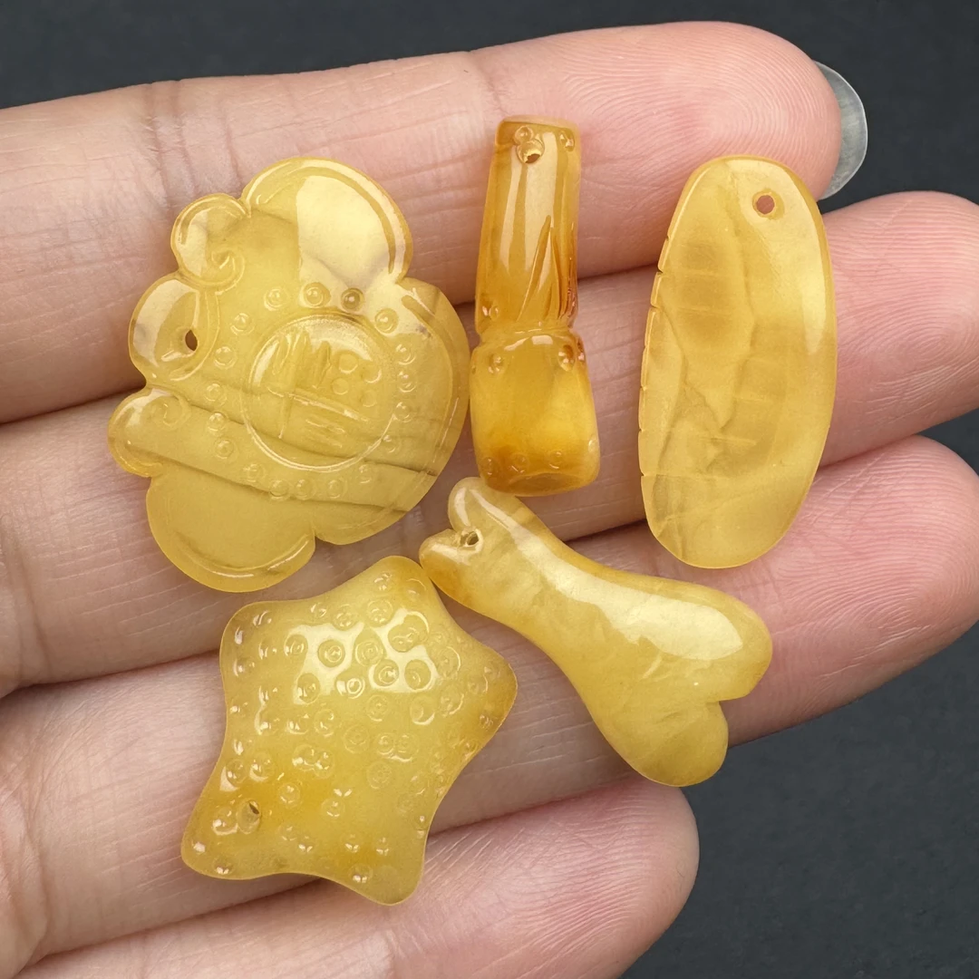 M1567天然蜜蜡 配饰 3.38克 支持复检假一罚四