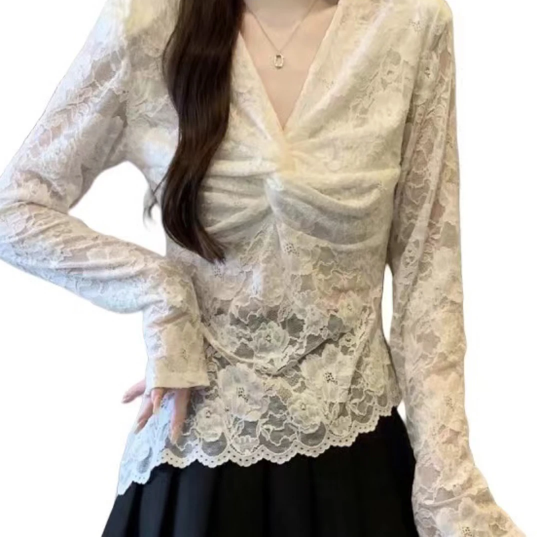 【月姐家】纯欲扭结设计感V领不规则蕾丝衫胖mm2025秋季款宽松大码