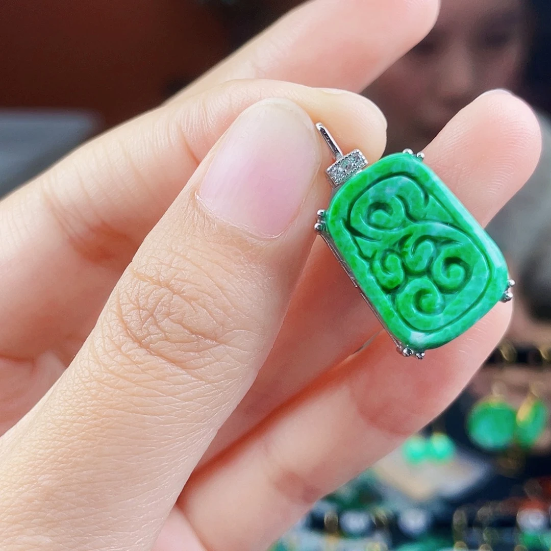 翡翠银S925镶嵌颈饰饰品