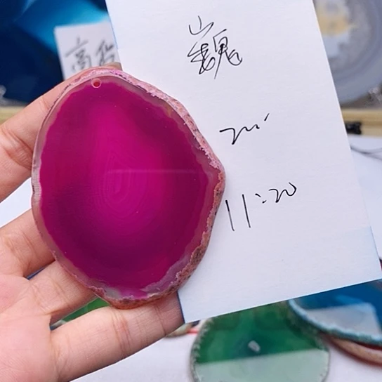 玛瑙/玉髓颈饰未镶嵌巍**岭