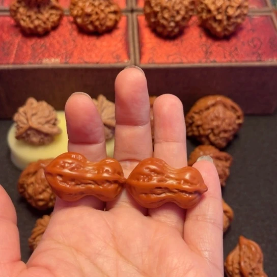 江***森文玩核桃吊坠小花生