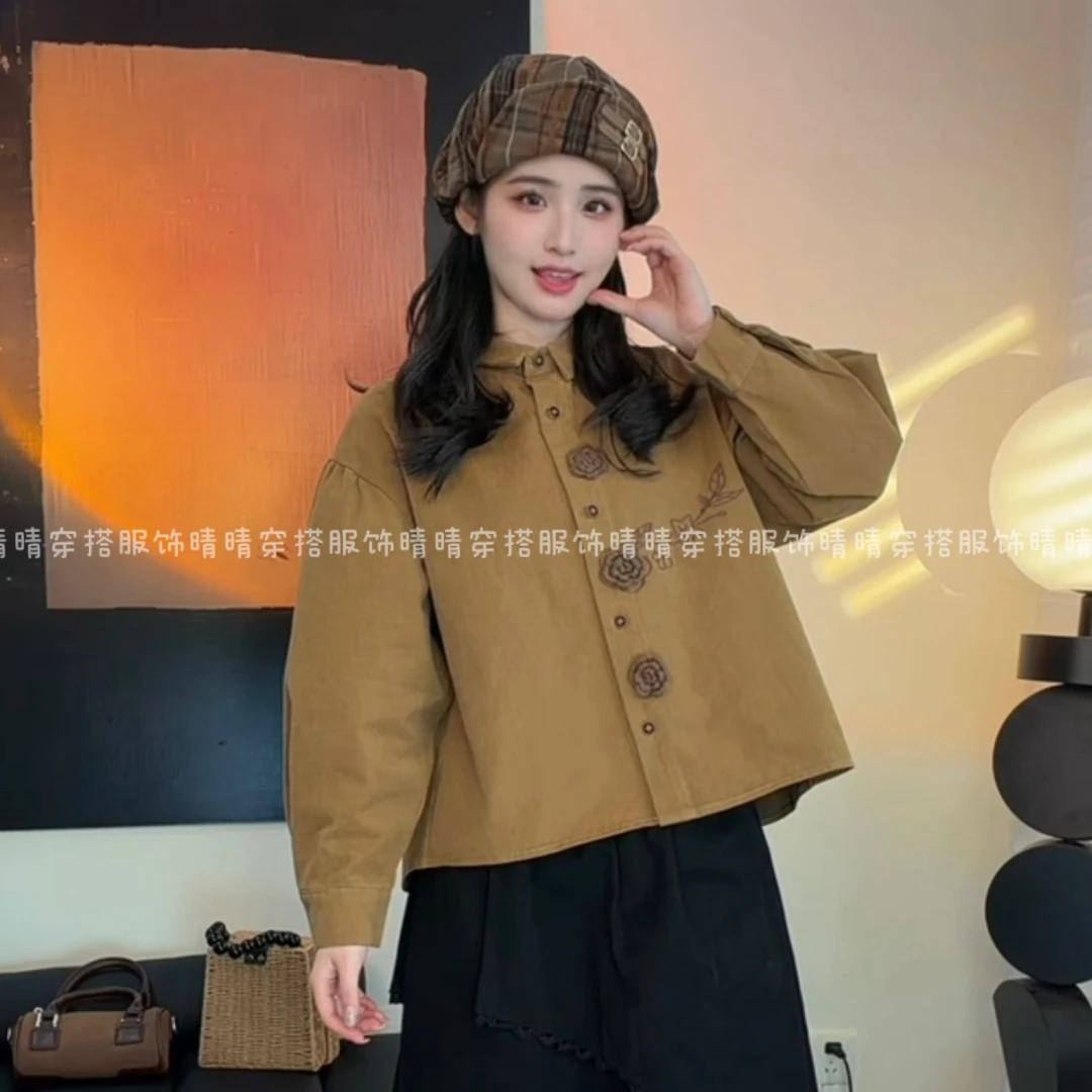 晴晴“山茶花开”新款复古焦糖色衬衫女立体花朵刺绣宽松长袖上衣