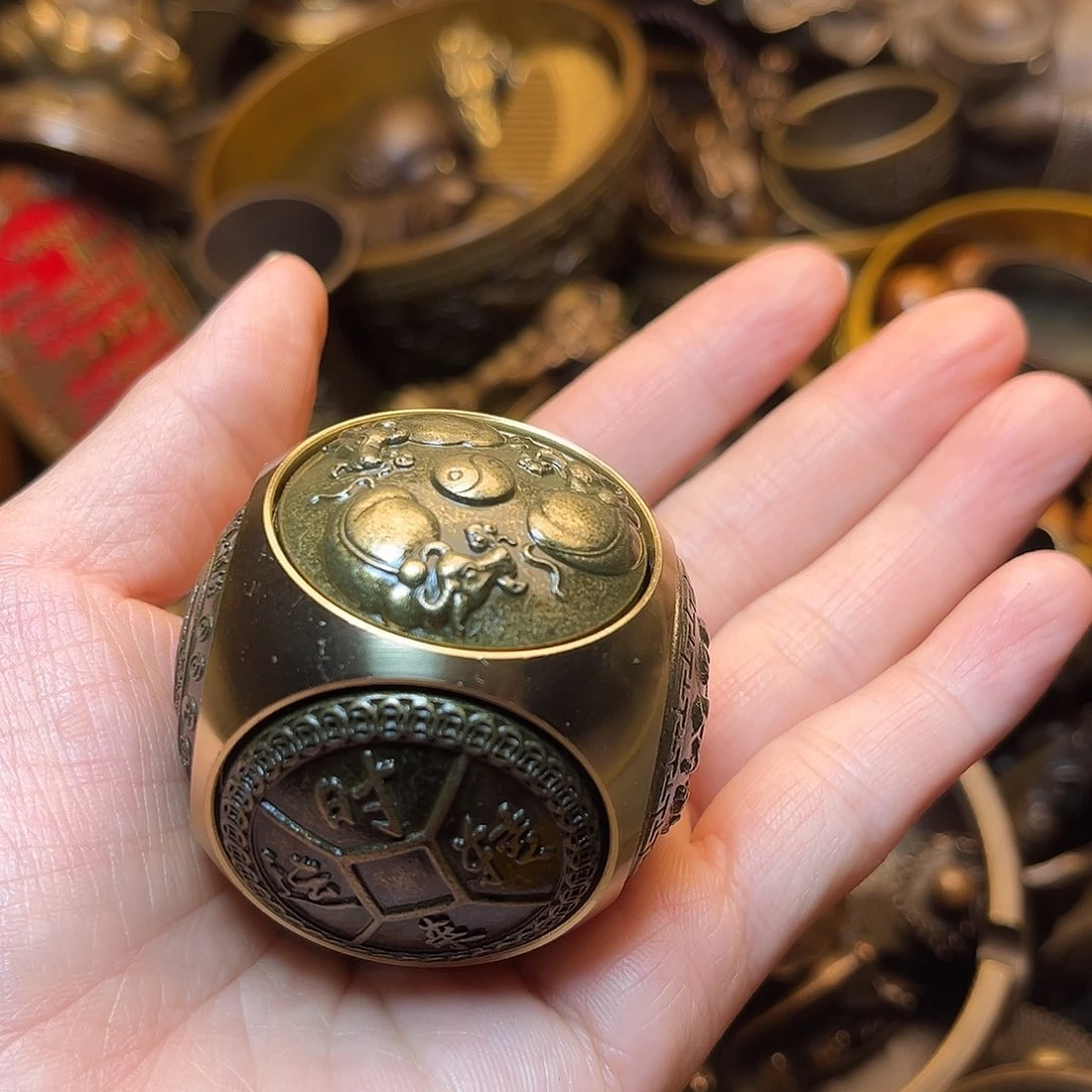 精美铜器工艺品等