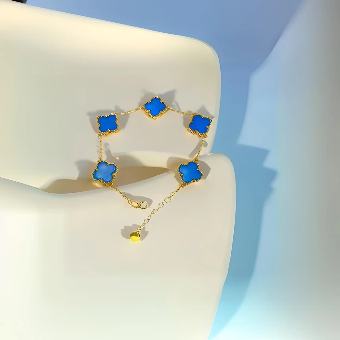 18k金镶嵌蓝玉髓幸运四叶草手链13mm魅力克莱茵蓝色时尚百搭潮流