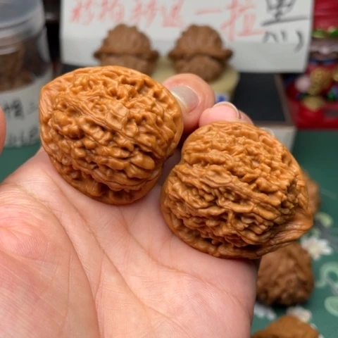 【闪购商品】文玩核桃吊坠重**哥38蚂蚁王