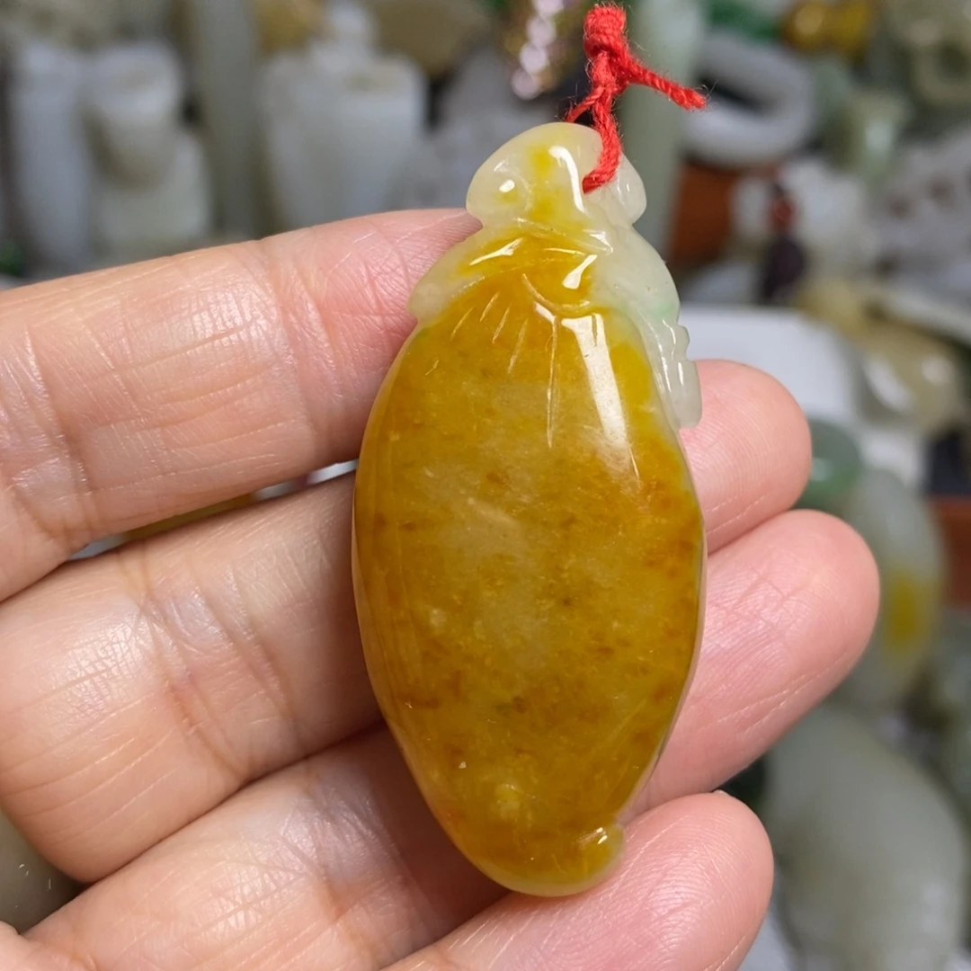 和田玉（糖玉）未镶嵌颈饰