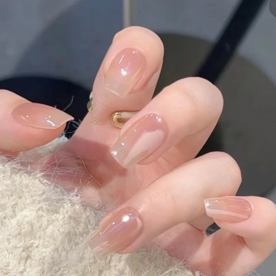 528-海莉同款美甲三千瓦显白纯欲风渐变冰透闪亮穿戴甲指甲贴