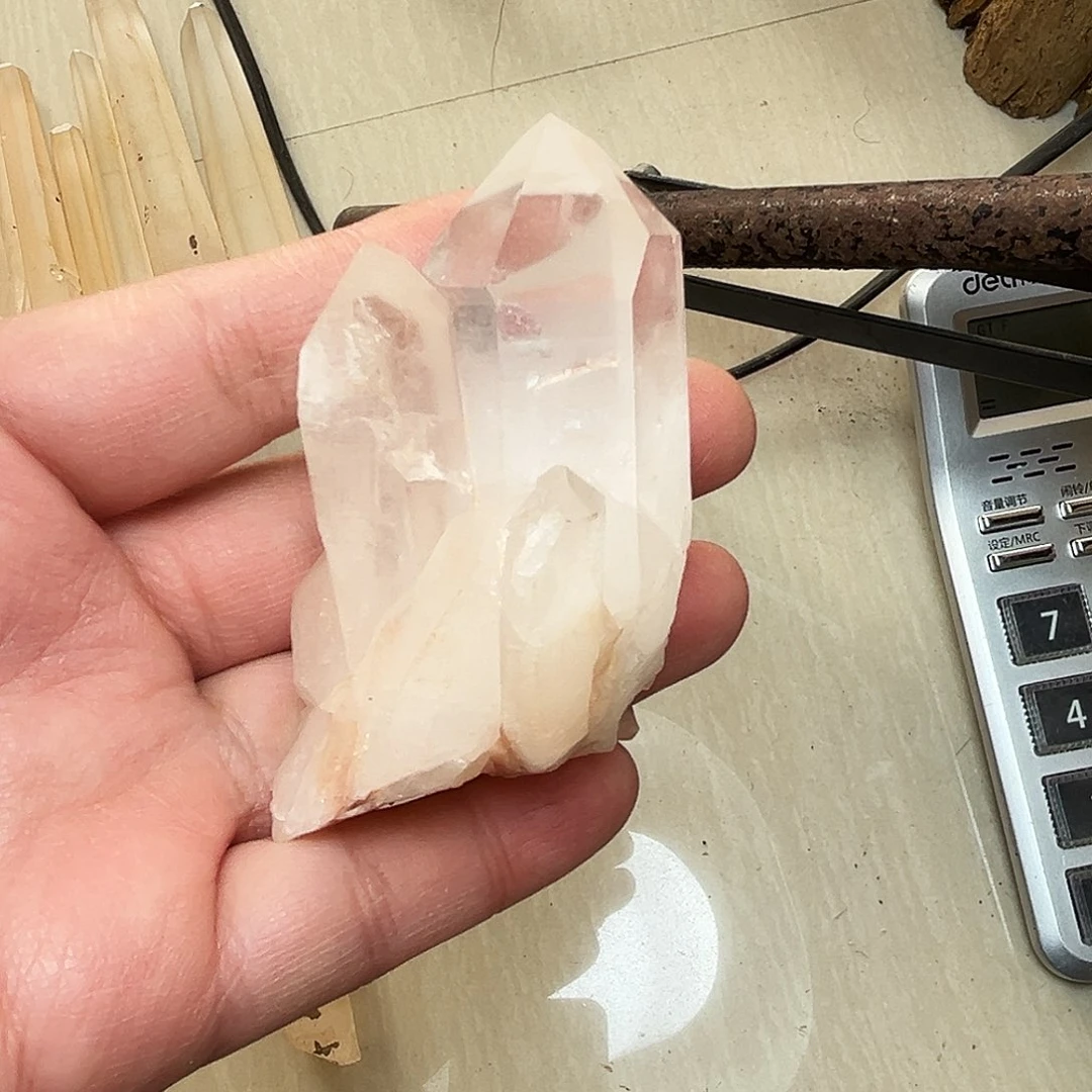 珠宝半成品未镶嵌水晶马岛粉晶簇