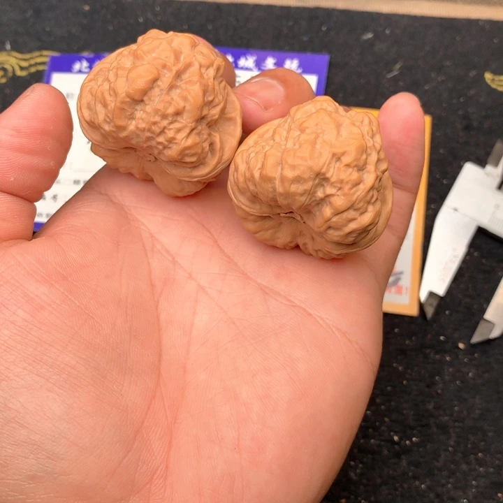 文玩核桃把件26号43全品蛤蟆头