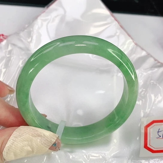 翡翠手镯未镶嵌天然翡翠A货014