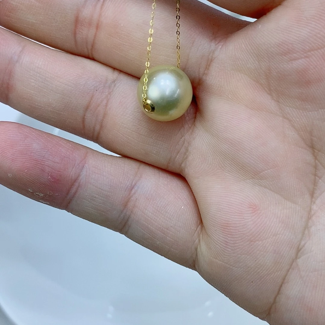 海水珍珠颈饰18K金镶嵌