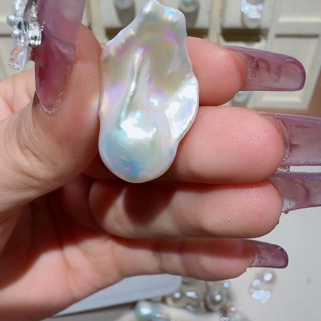 上***蛋颈饰合金淡水珍珠