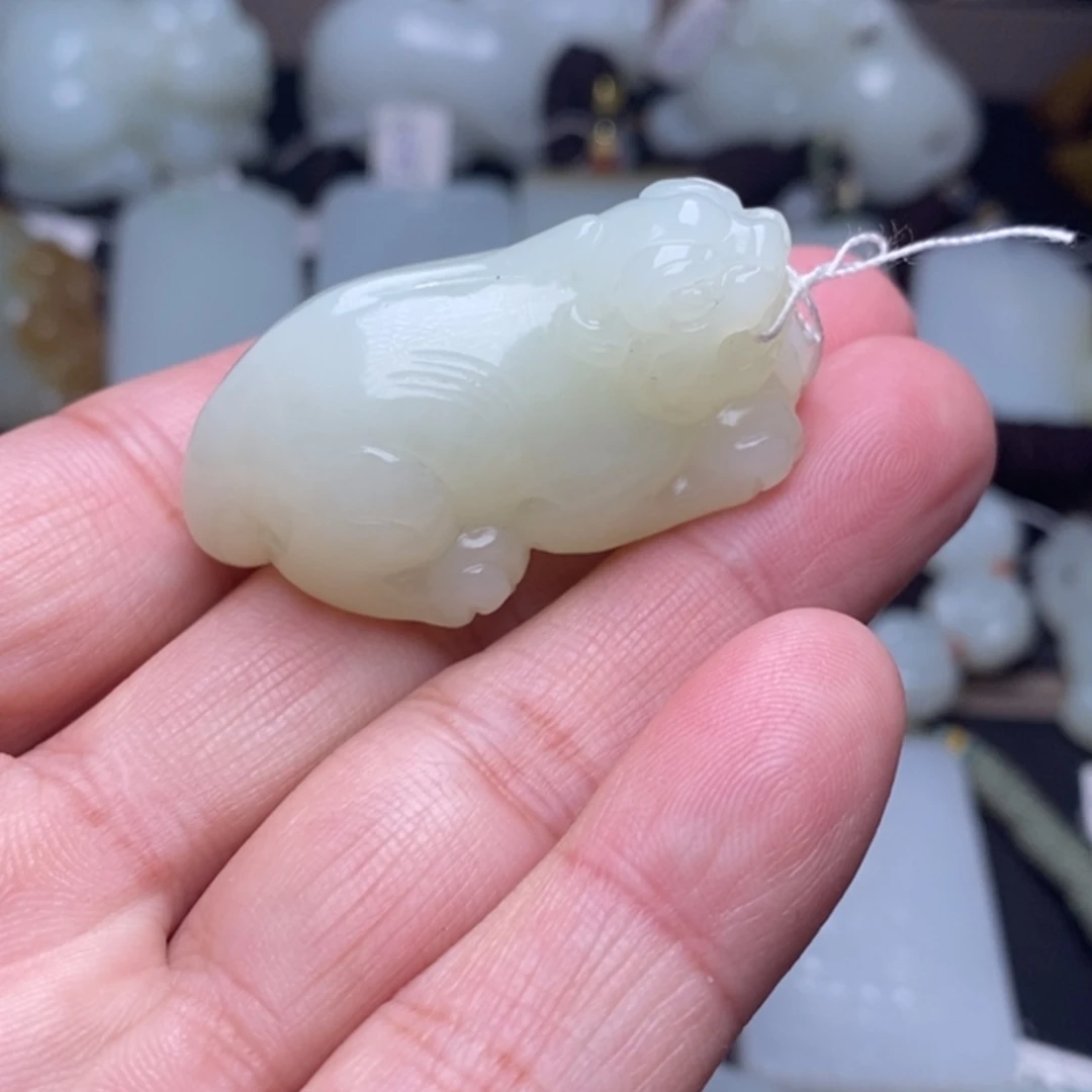 【闪购商品】颈饰未镶嵌和田玉