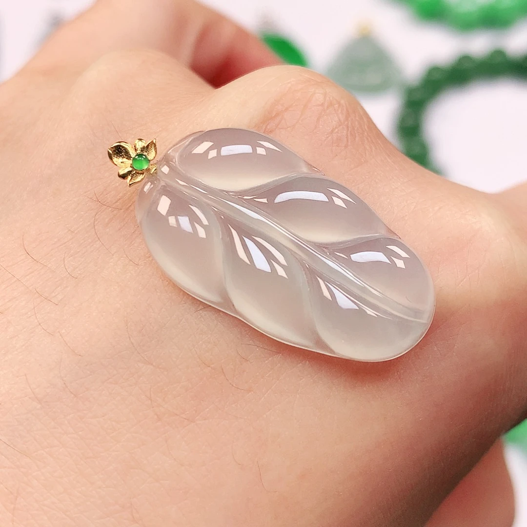 吊坠(不含链)18K金镶嵌翡翠