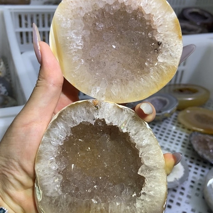 水晶珠宝半成品未镶嵌聚宝盆