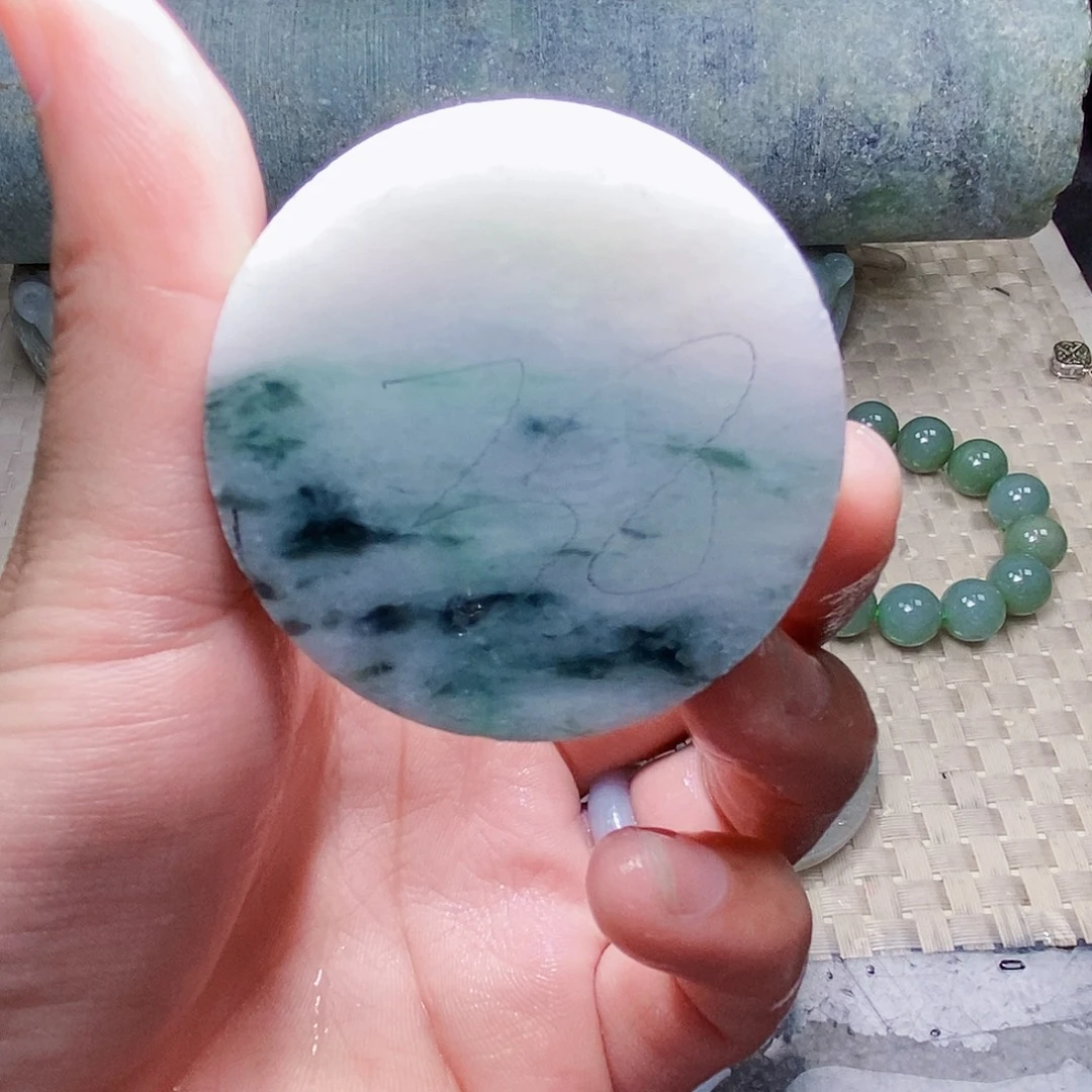 翡翠未镶嵌颈饰588