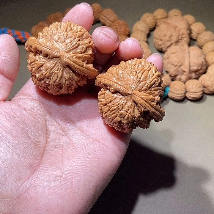 把件文玩核桃白狮子