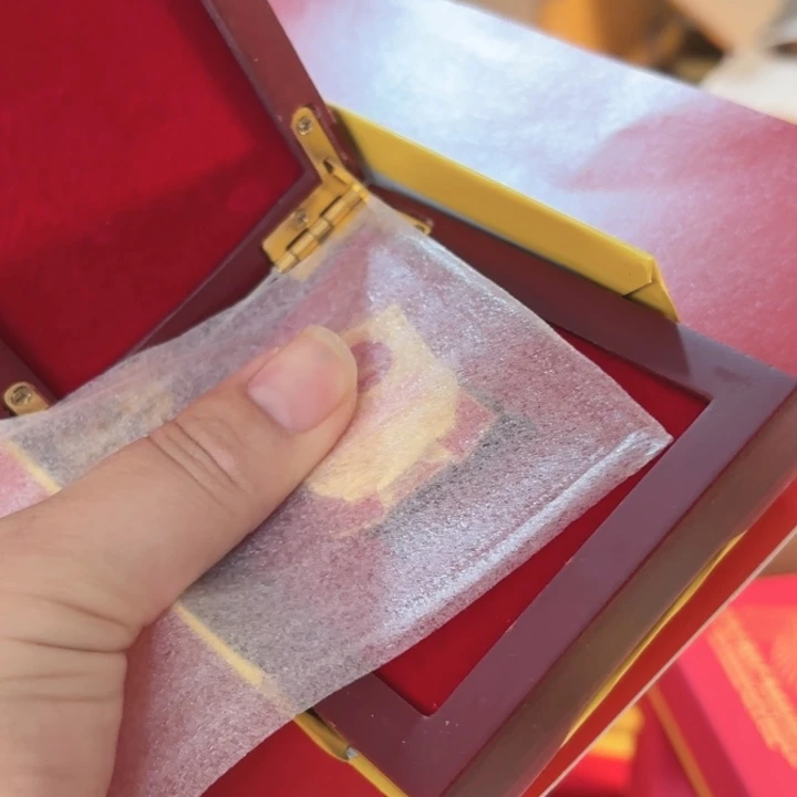 其他普通金属带证书，建国70年章