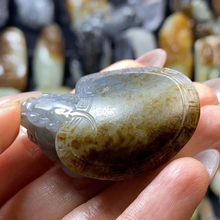 和田玉未镶嵌挂件