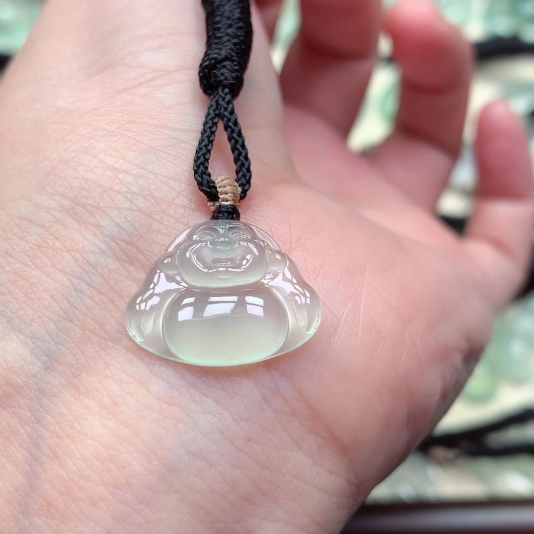 翡翠未镶嵌颈饰佛公