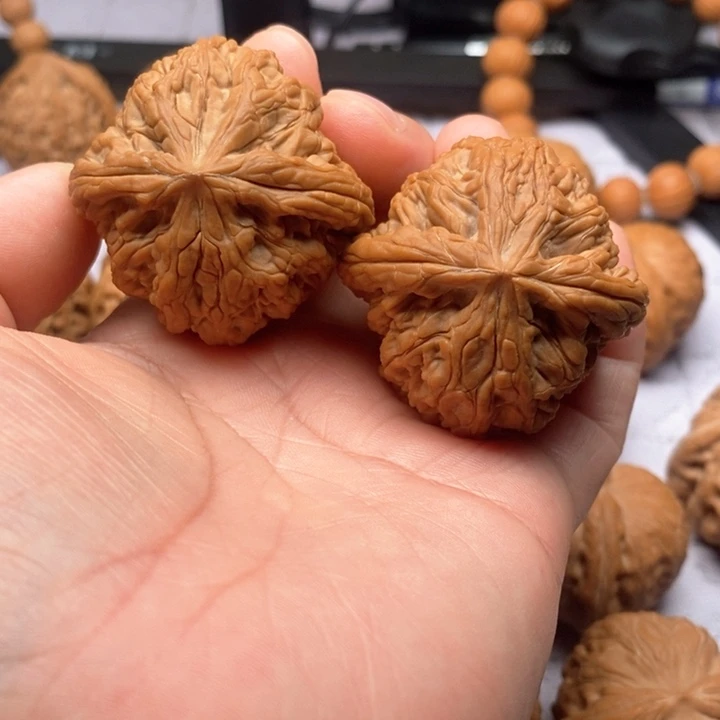 文玩核桃把件虎头王