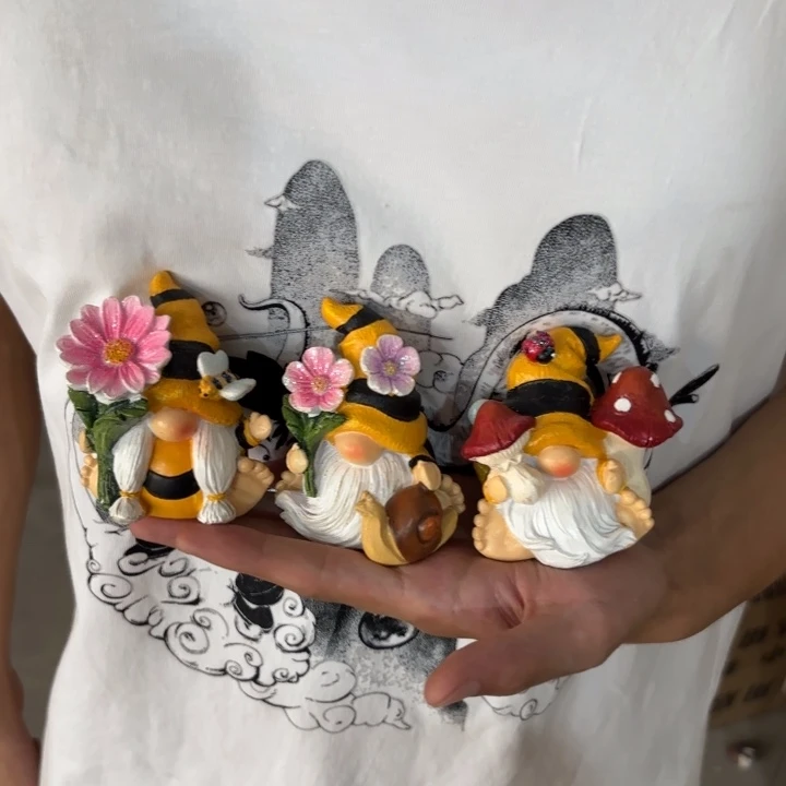 盖碗样品样品样品蜜蜂地精三个