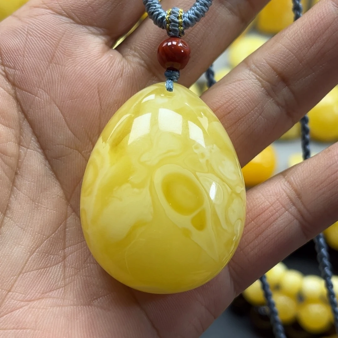 蜜蜡未镶嵌珠宝奇石