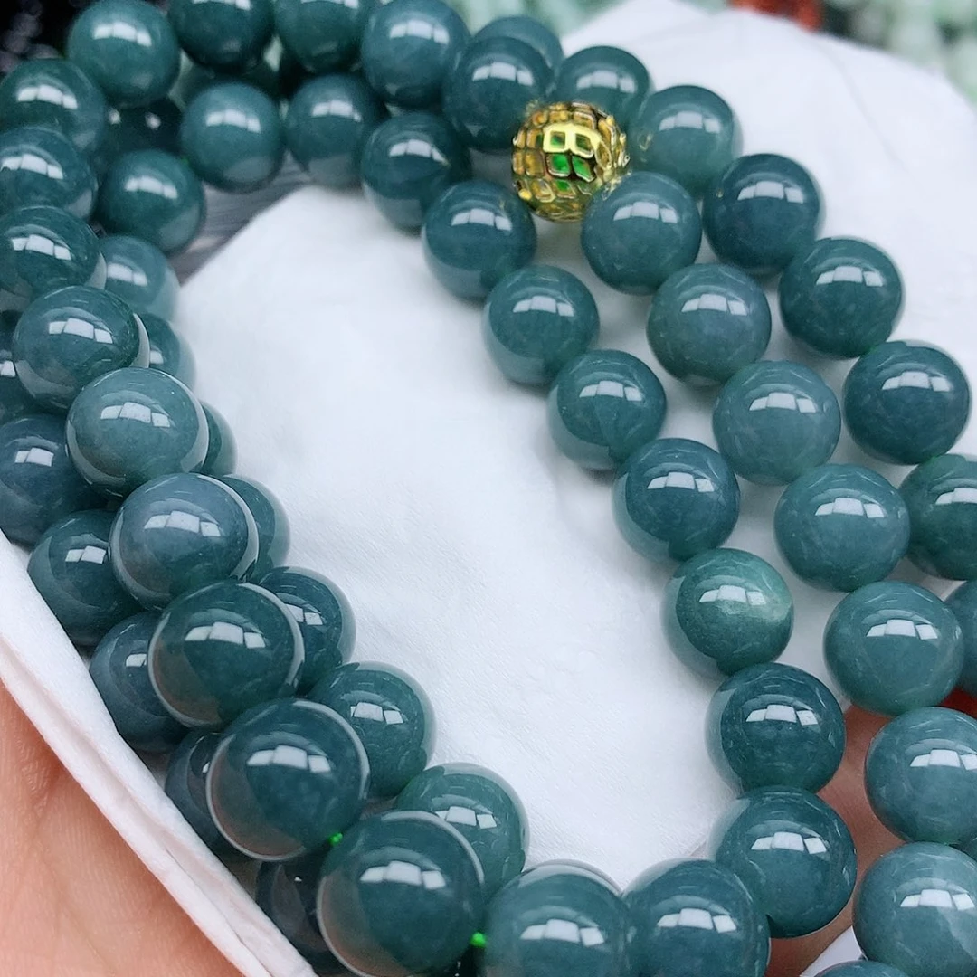 翡翠颈饰未镶嵌手串