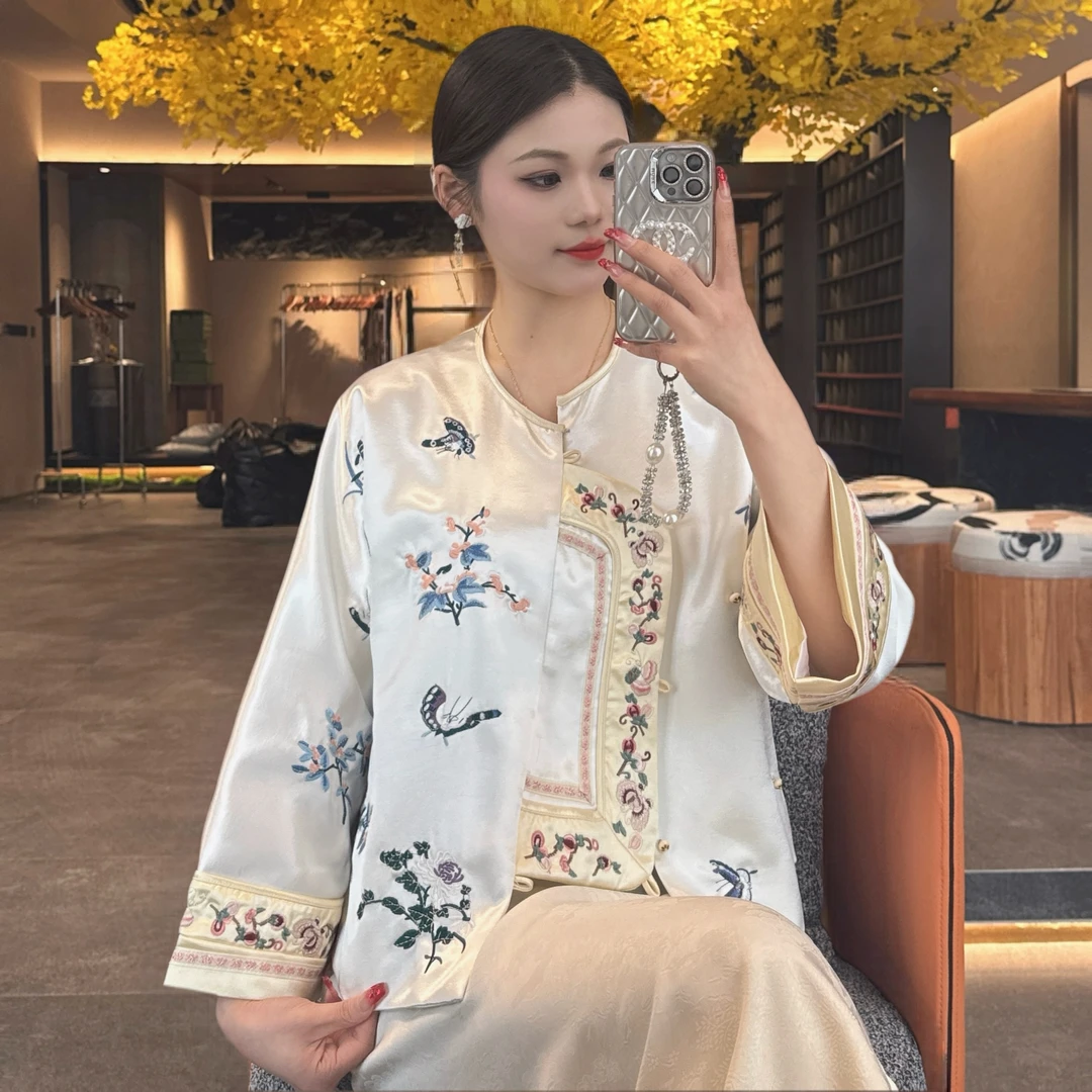 【彩蝶】2025新款春季新中式上衣宽松国风绣花圆领女装气质显瘦外套