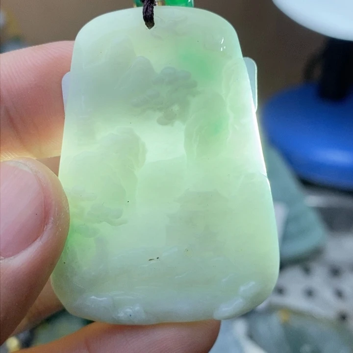 翡翠颈饰未镶嵌好