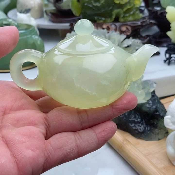 岫玉四大名玉手把壶瑕疵未镶嵌