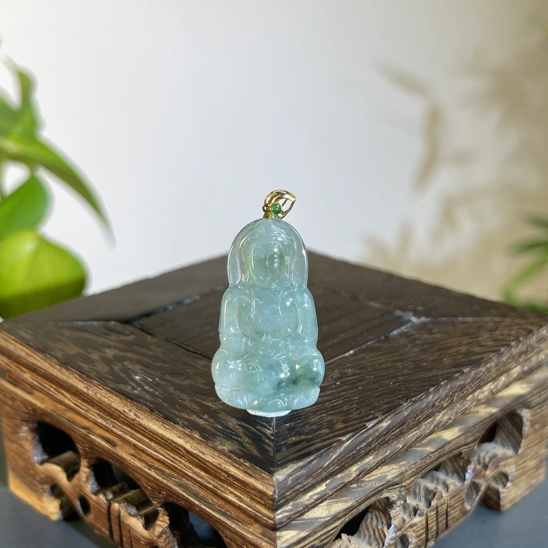 JCA24-174   天然缅甸A货翡翠   18K金扣正装观音