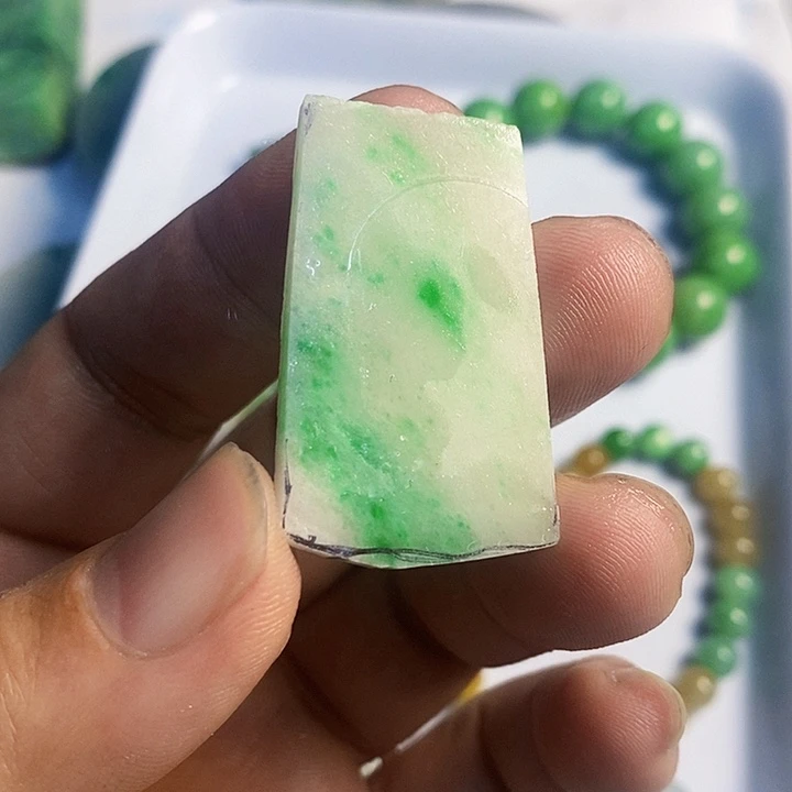 用***5散珠翡翠天然翡翠A货挂件