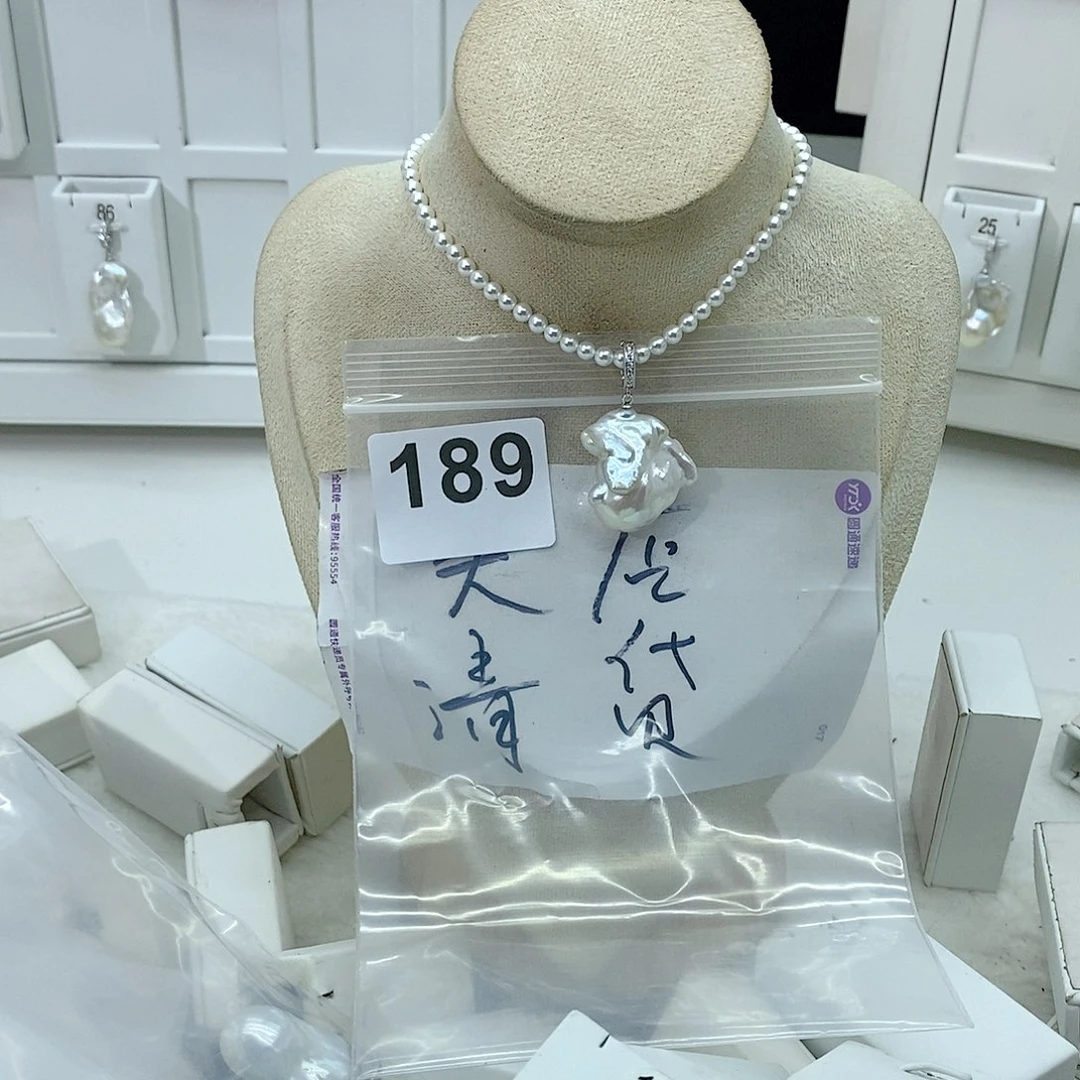 淡水珍珠颈饰合金