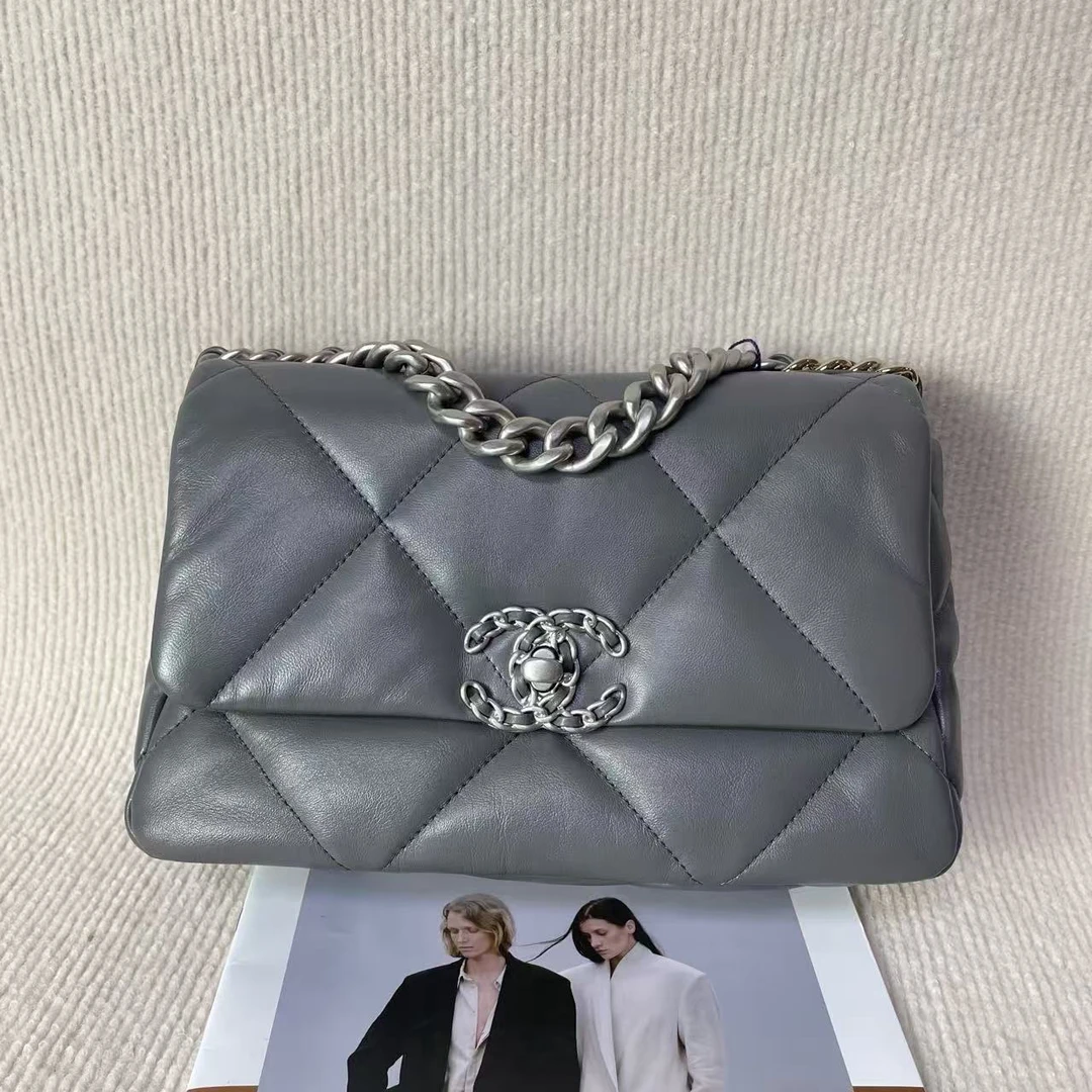 99新 Chanel/香奈儿 【文子姐专属】/D1544/小号19bag单肩包