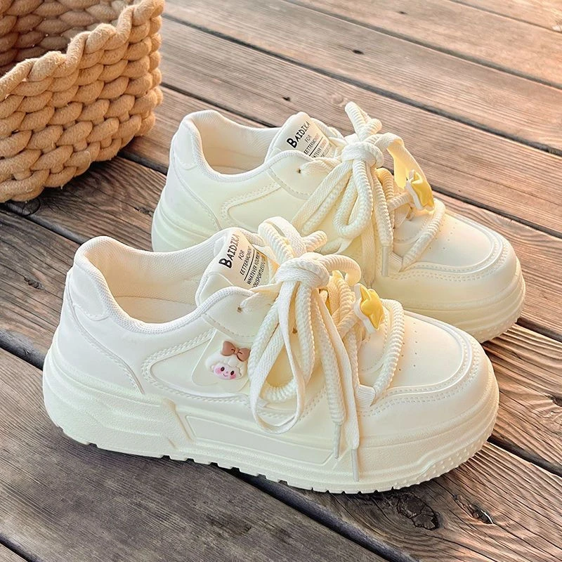 2025春季新款厚底百搭chic小白鞋女原创小众面包鞋女运动休闲板鞋