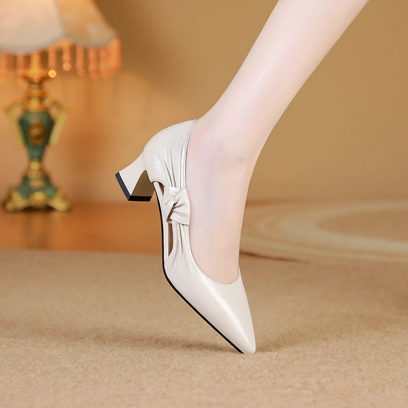 【现货】跟高4cm/羊皮/34-42/9292春夏季新款单鞋镂空百搭时尚