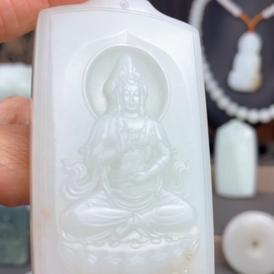【闪购商品】颈饰未镶嵌和田玉